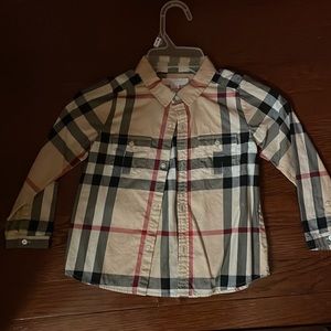 Unisex Burberry toddler shirt brand new but took tag off